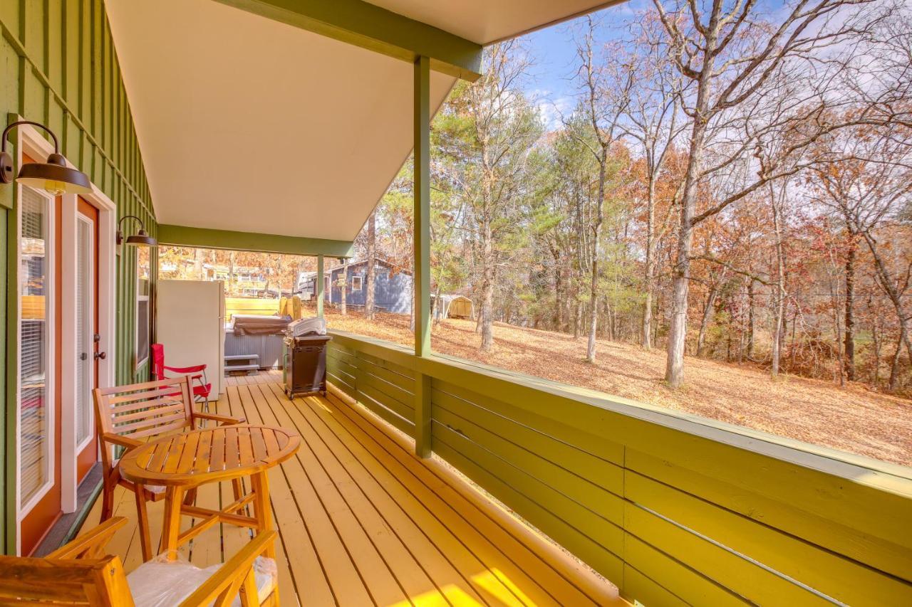 Hébergement de vacances Pet-friendly With Hot Tub And Kayaks