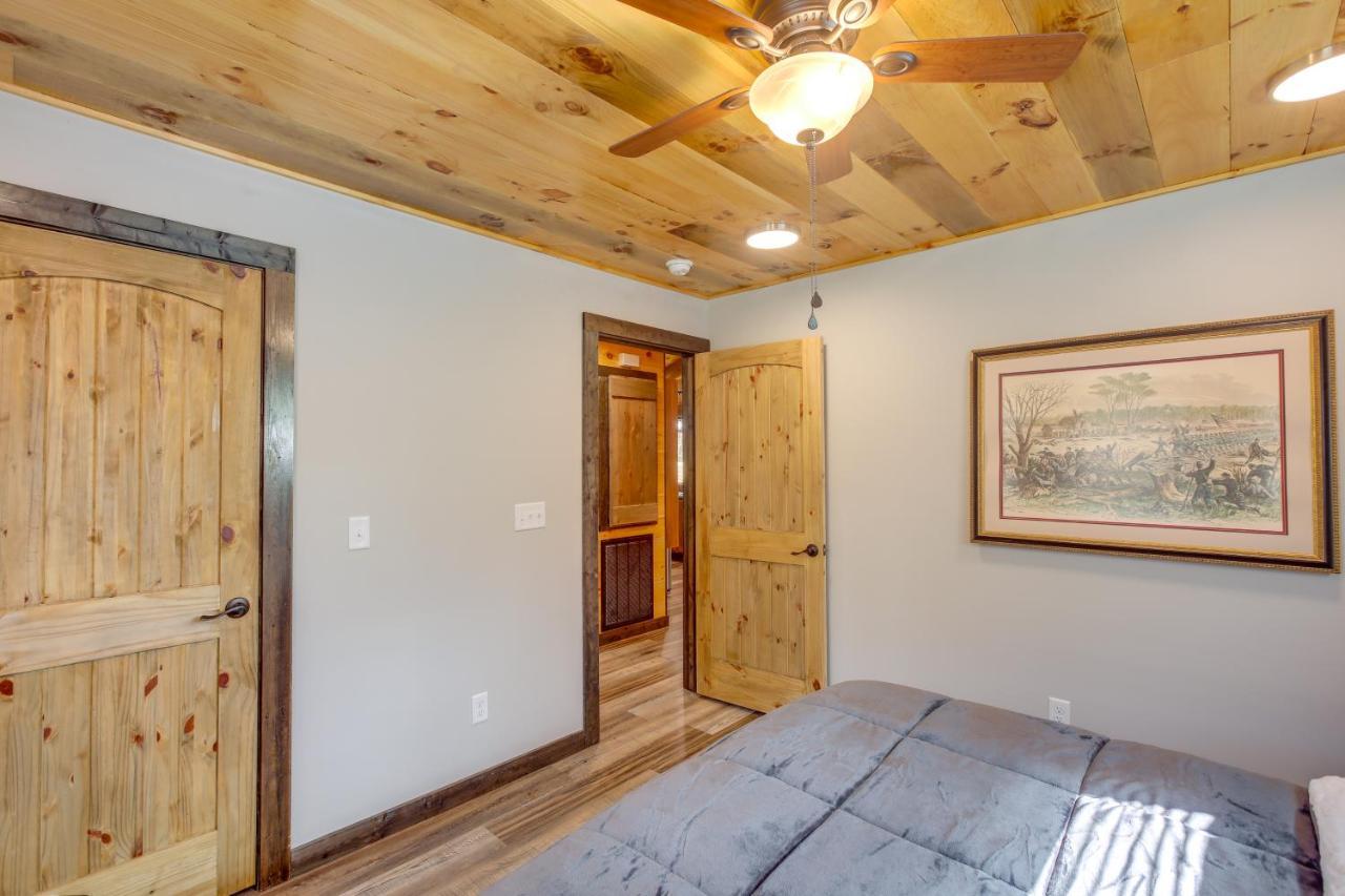 Hébergement de vacances Pet-friendly With Hot Tub And Kayaks