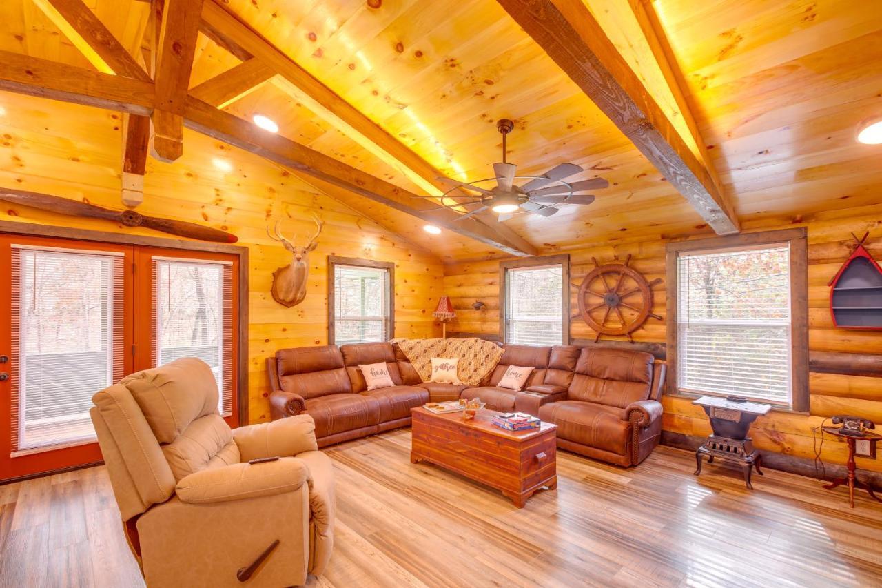 Hébergement de vacances Pet-friendly With Hot Tub And Kayaks *