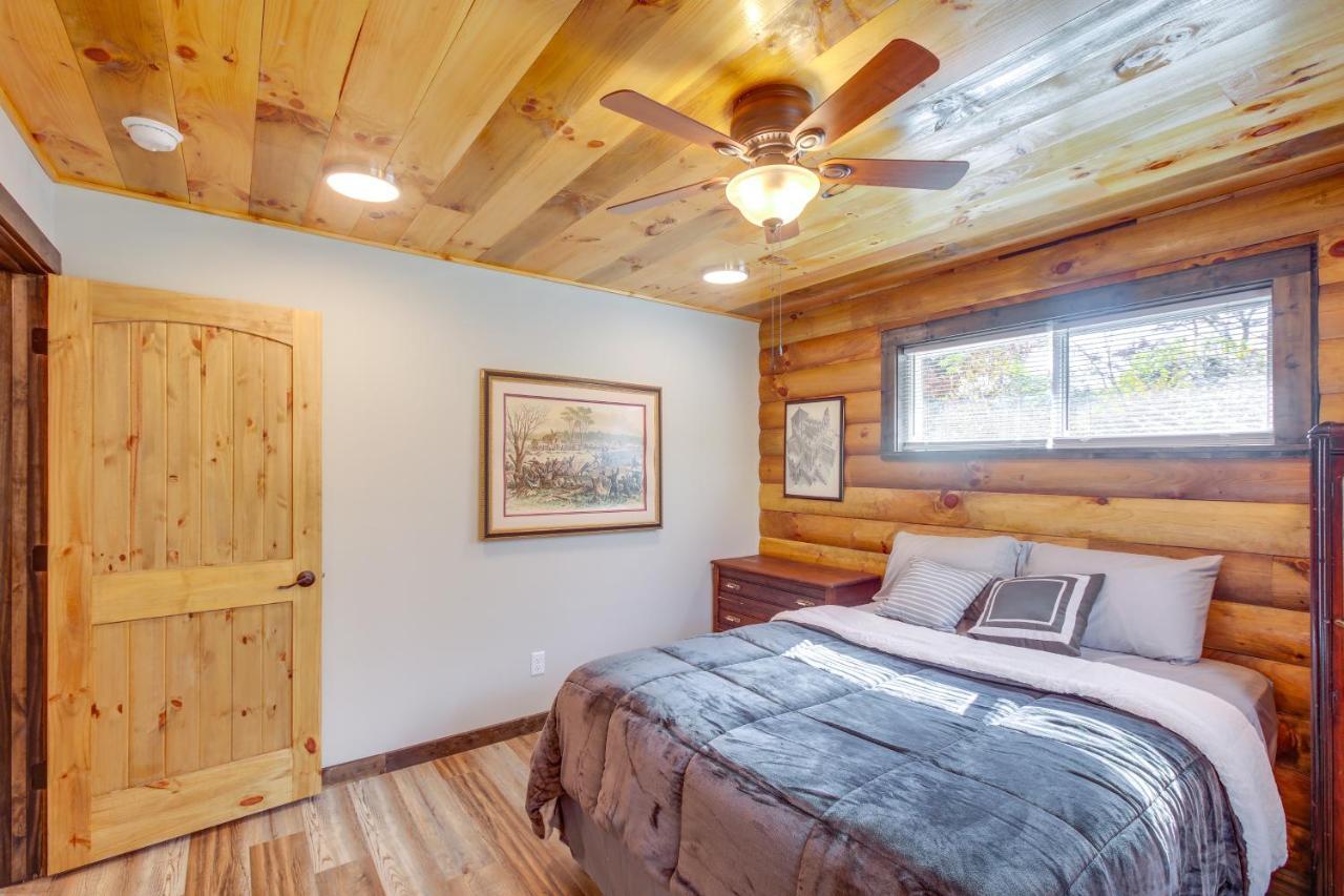 Hébergement de vacances Pet-friendly With Hot Tub And Kayaks Chattanooga